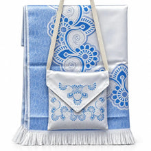 تحميل الصورة إلى عارض المعرض، Blue Islamic prayer mat with matching carry bag and ornate traditional design
